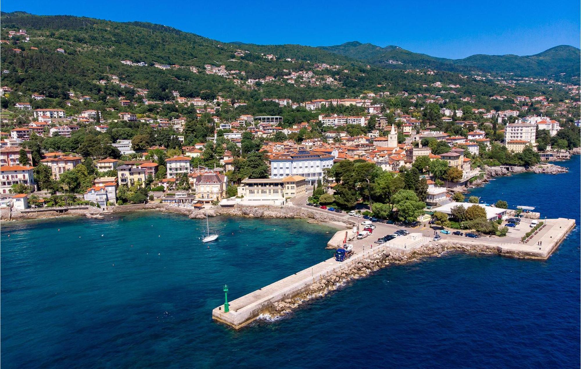 Nice Apartment In Lovran With House Sea View Luaran gambar