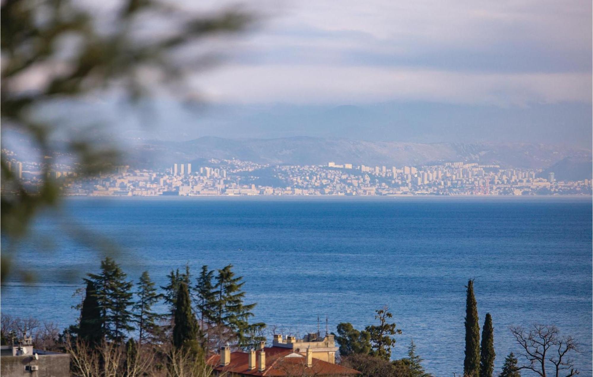 Nice Apartment In Lovran With House Sea View Luaran gambar