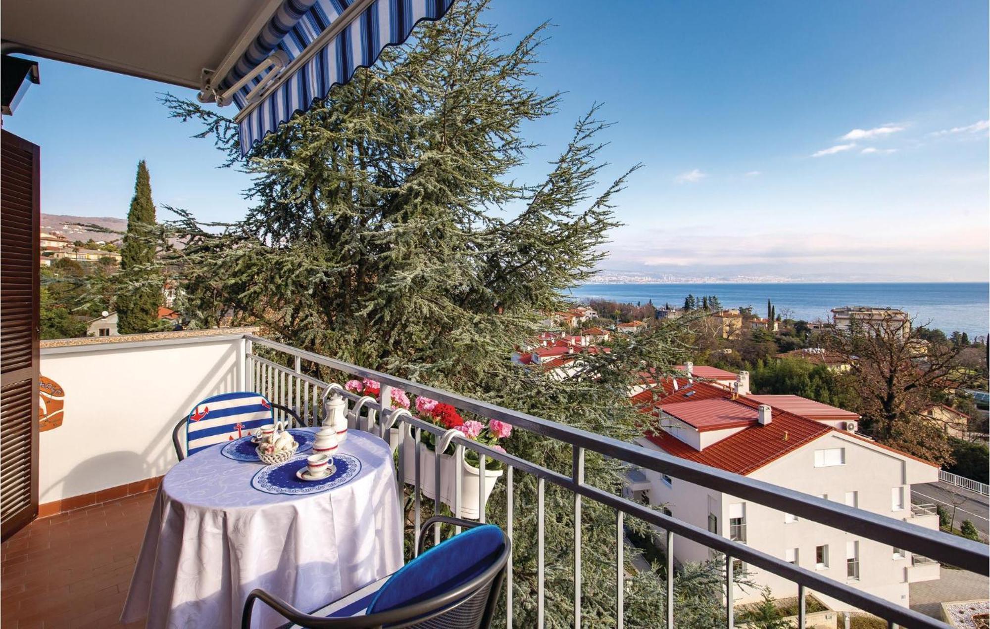 Nice Apartment In Lovran With House Sea View Luaran gambar