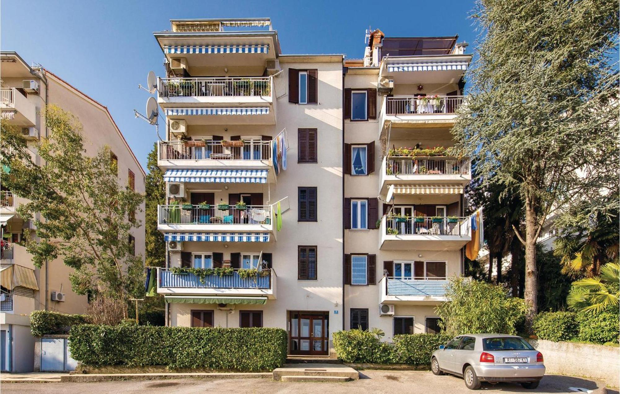 Nice Apartment In Lovran With House Sea View Luaran gambar